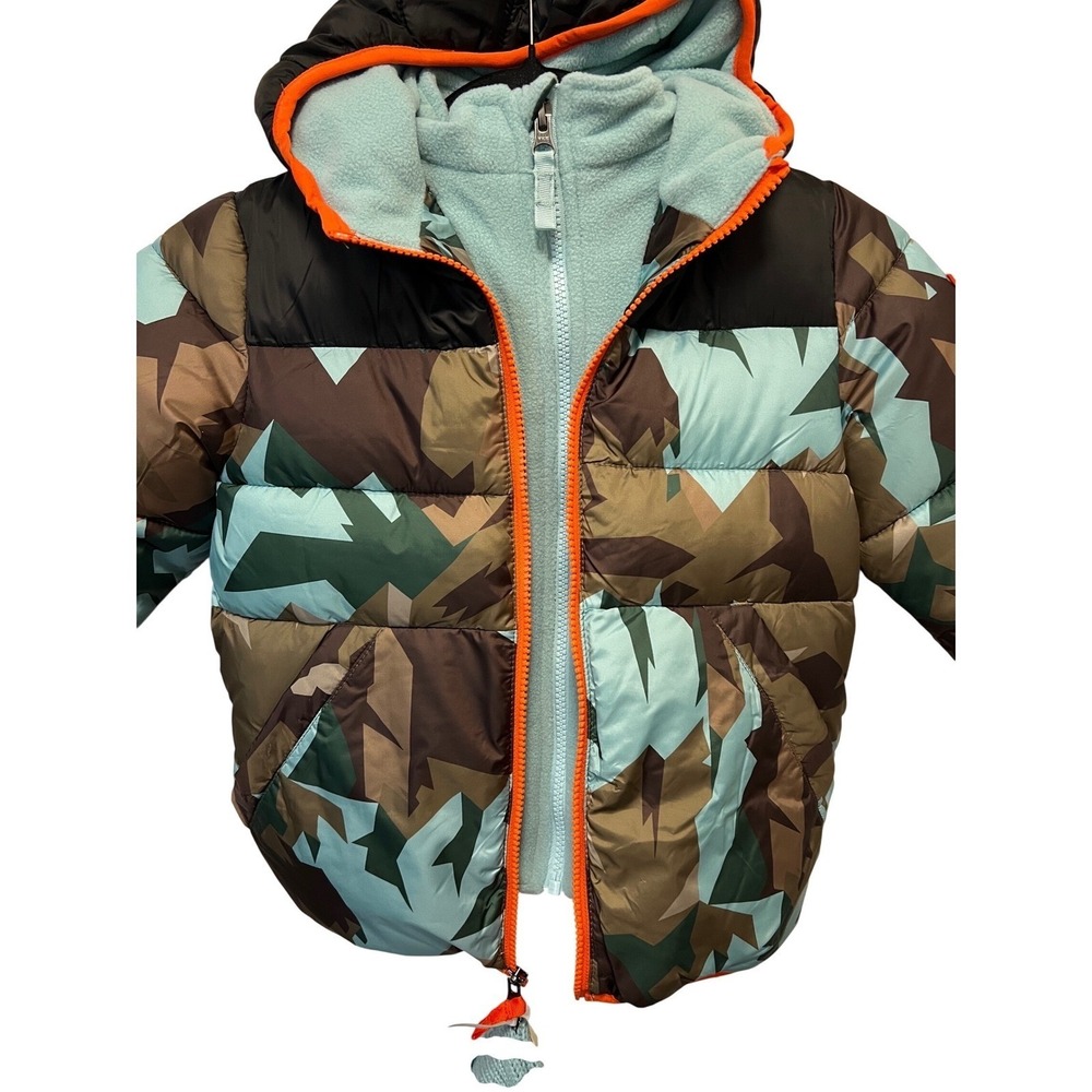NWT 4T Snozu Kids Camo Puffer Jacket Fleece Lined W/ 2 zippers and Hat Set - Picture 3 of 7
